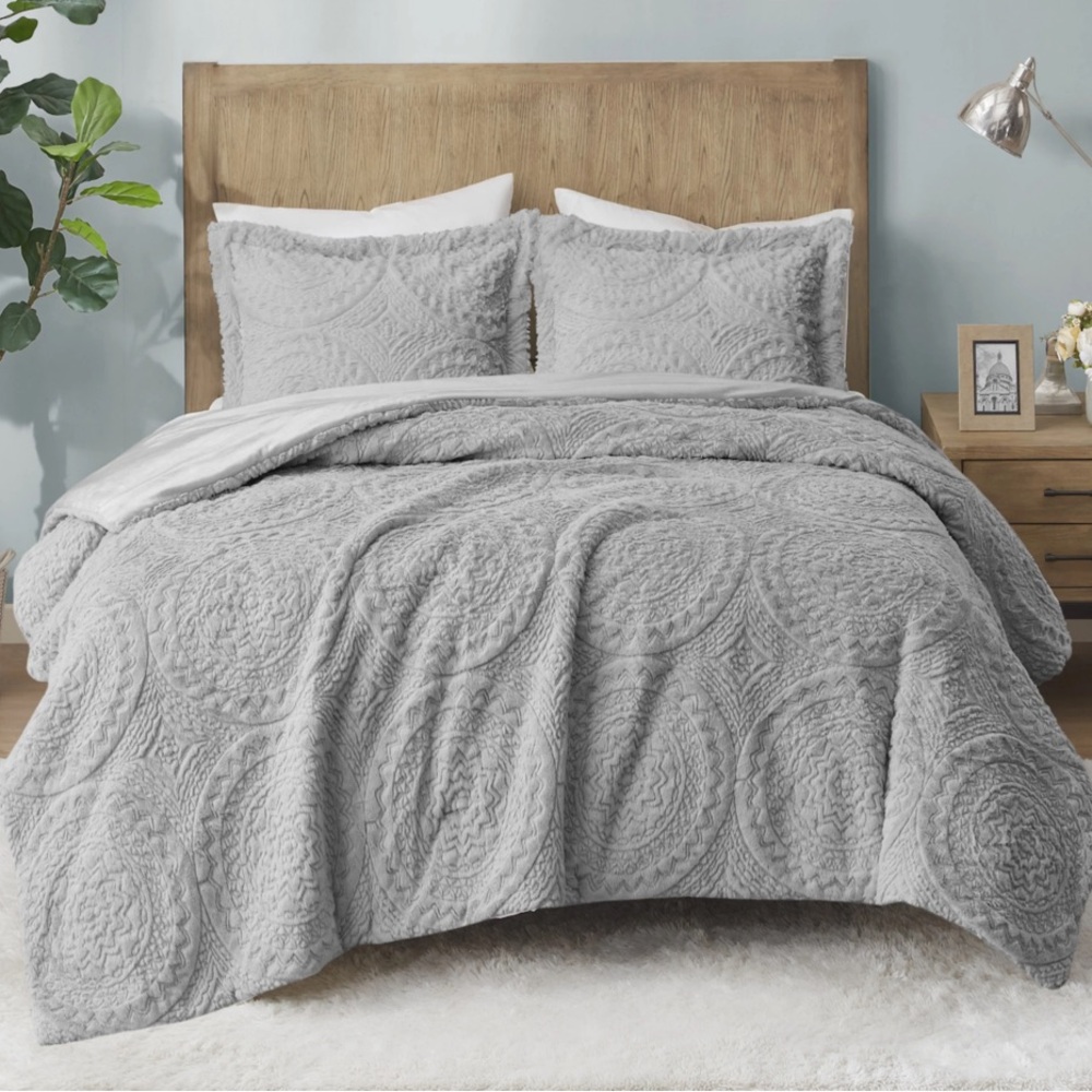Madison Park Faux Fur Grey Twin Comforter Set